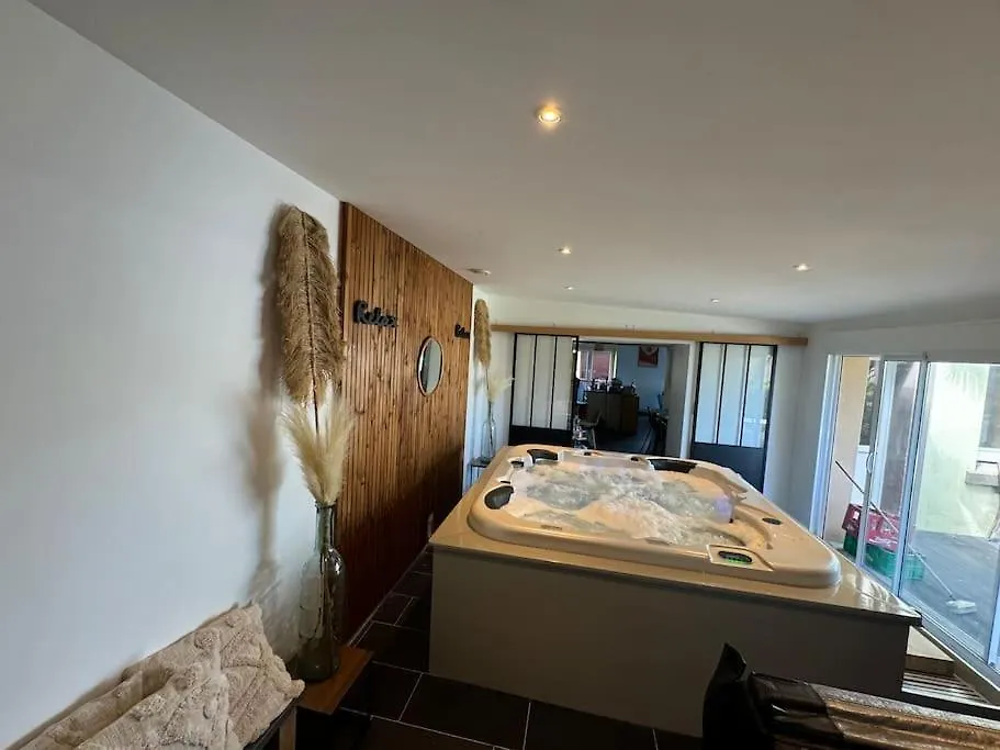 Maison Spacieuse Spa & Jardin Brest 0*,